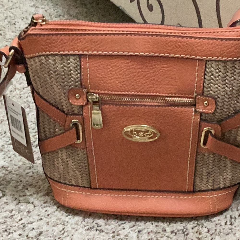 boc Tan & Brown Woven Shoulder Bag with Gold Hardware NWT 11x91/2